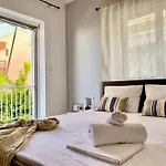 Apartment Cozy Stay, Steps From The - El Greco No 5 *
