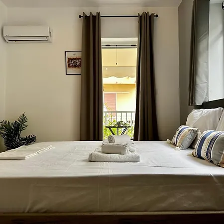 El Greco In Town, Near The & Port - No 5